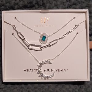 FREE OG W/purchase - Layered Silver Necklace Set with Emerald-Green Accent